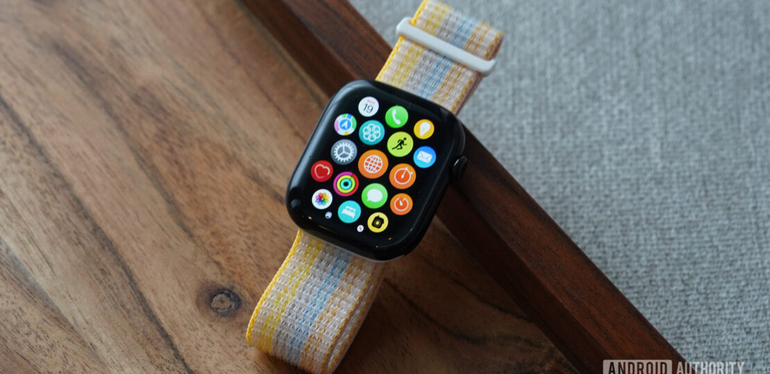 Apple-Watch-Series-10-Nylon-2-scaled.jpg