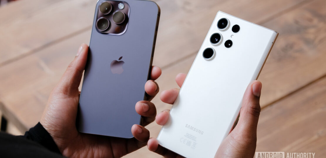 Apple-iPhone-14-Pro-Max-vs-Samsung-Galaxy-S23-Ultra-in-hand-undecided.jpg