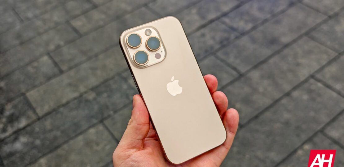 Apple-iPhone-16-Pro-AM-AH-22.jpg