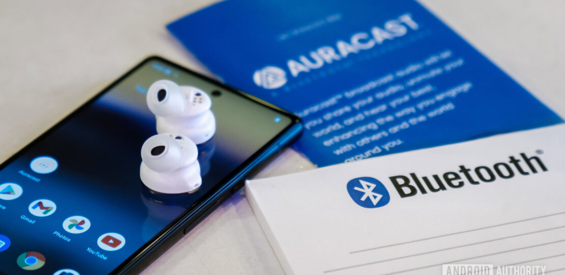 Bluetooth-Auracast-headphones-and-logo.jpg