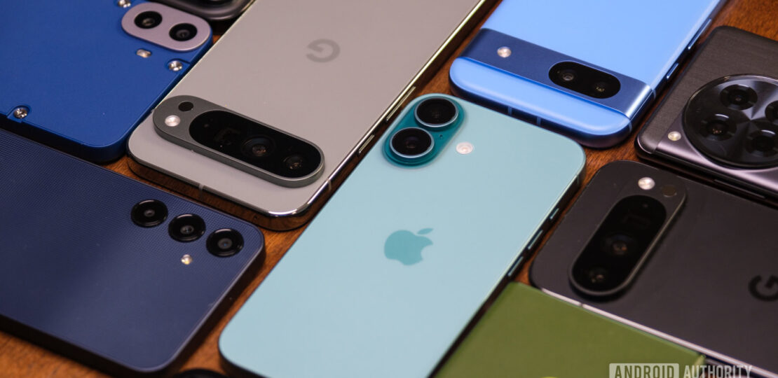 EoY-2024-Best-Phones-iPhone-16-centered.jpg
