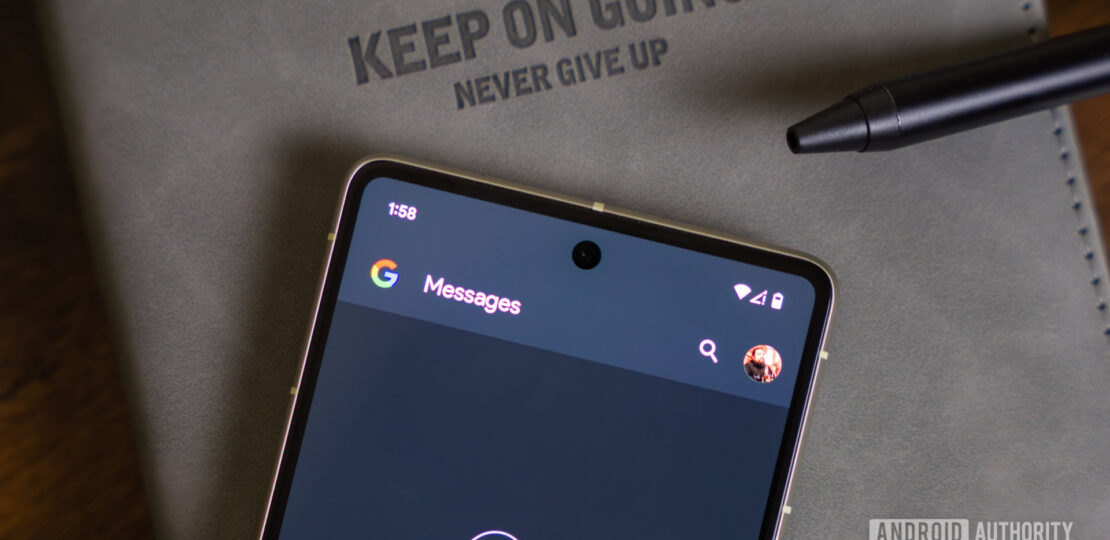 Google-Messages-app-open-on-smartphone-3.jpg