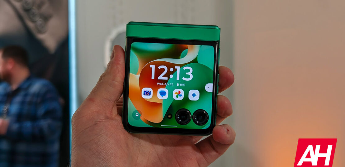 Motorola-Razr-AM-AH-10-2.jpg