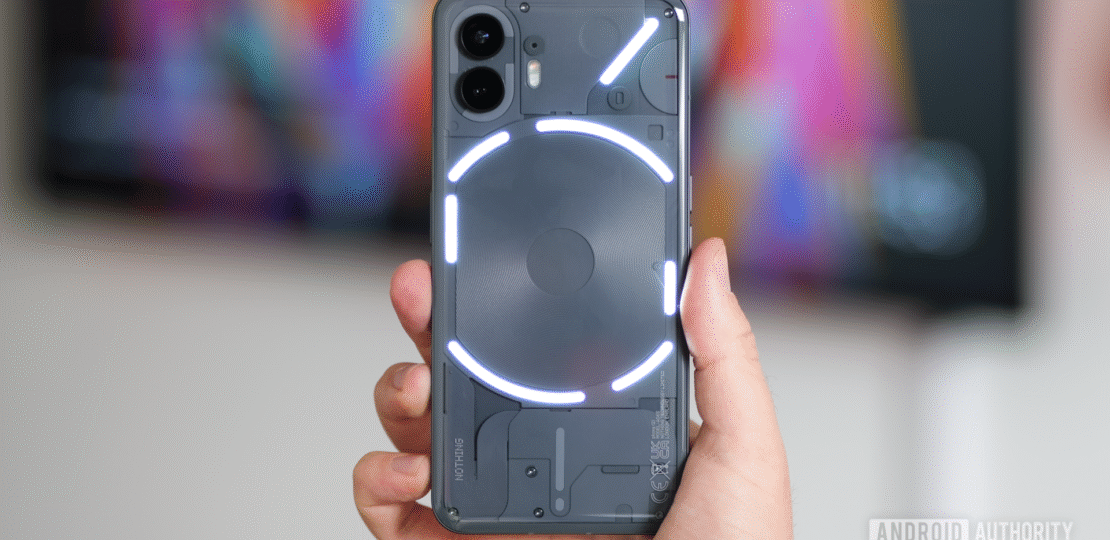Nothing-Phone-2-gray-glyph-lighting-2.png
