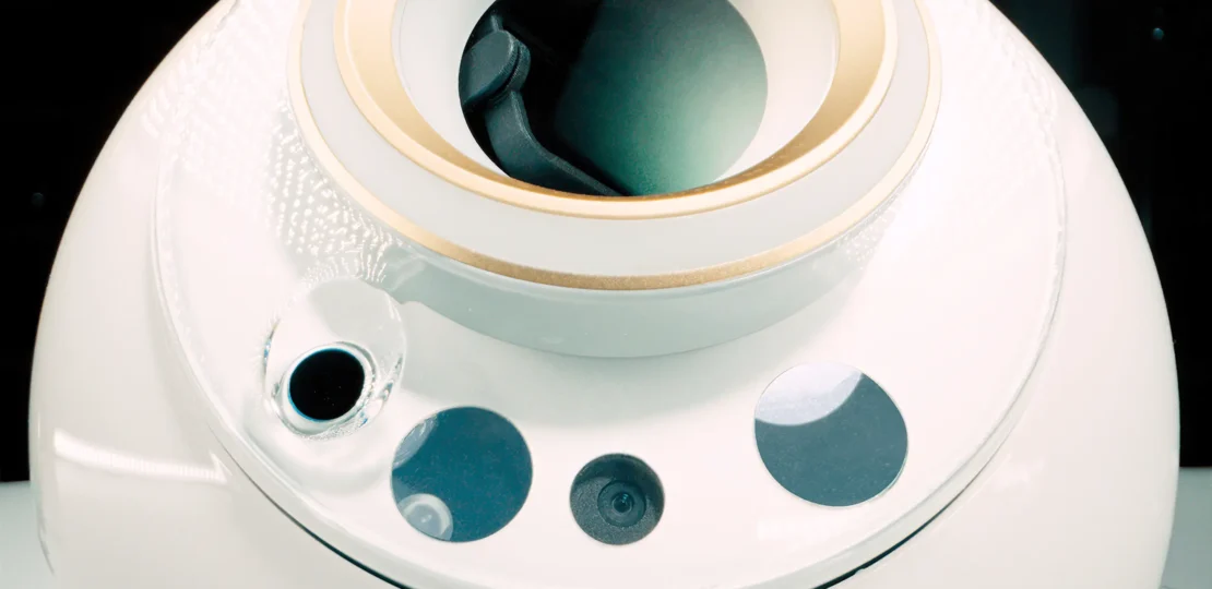 Sam-Altman-World-Orb-eye-scanning-featured.webp.webp