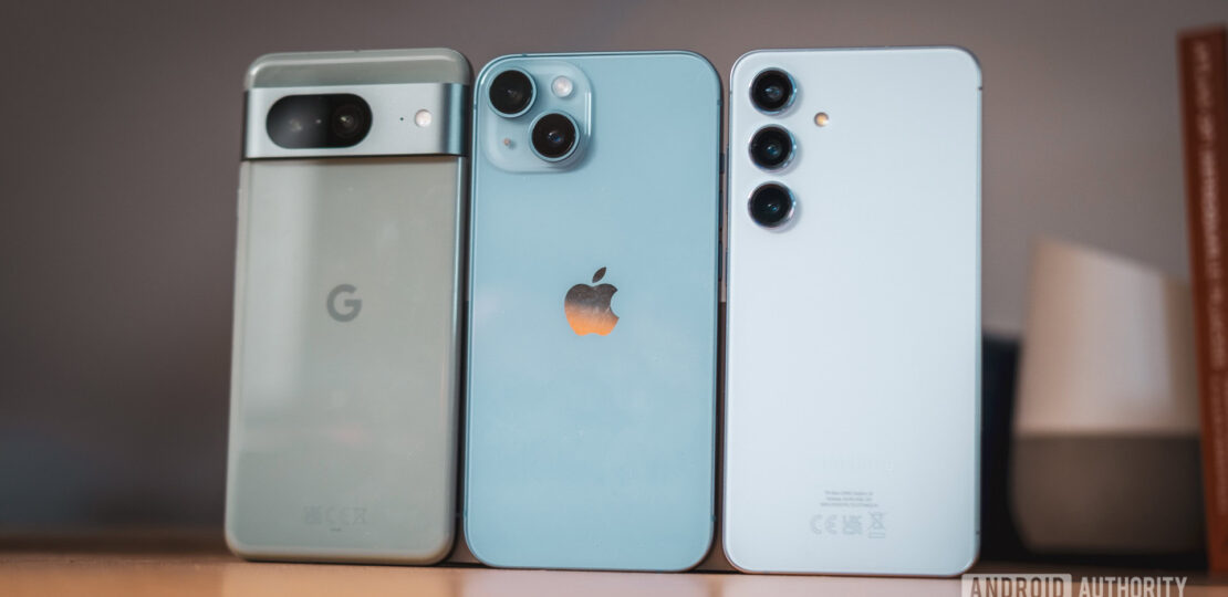 Samsung-Galaxy-S24-vs-Google-Pixel-8-vs-Apple-iPhone-15-angled.jpg