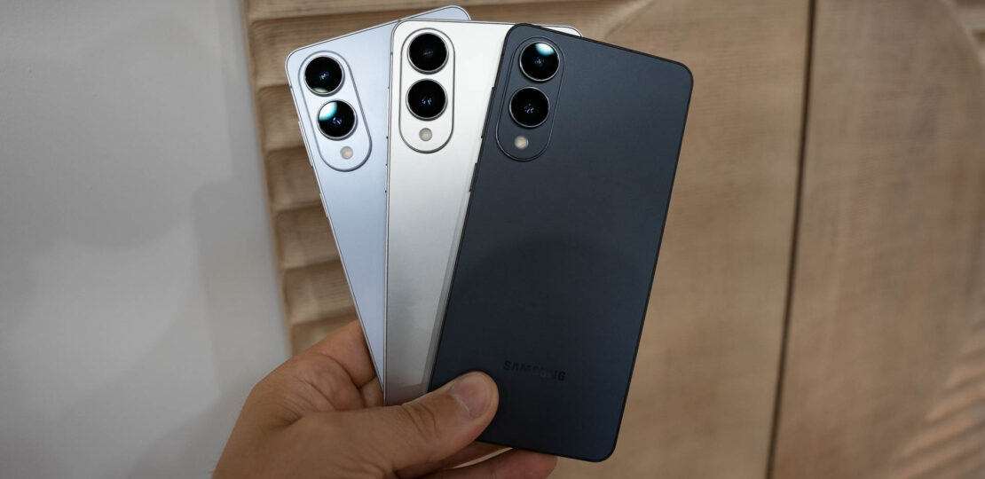 Samsung-Galaxy-S25-Edge-All-Three-Colors-In-hand-Fanned.jpg