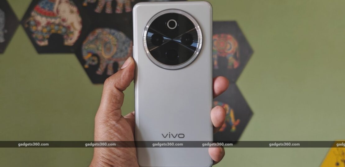 vivo_t4_main_big_gadgets_360_1746192742090.jpg