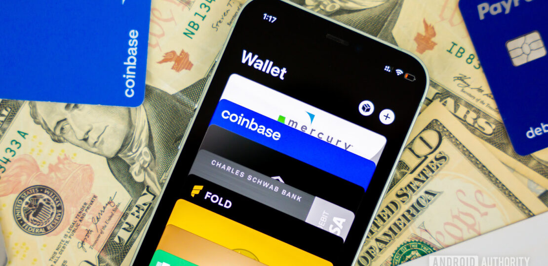 Apple-Wallet-stock-photo-9.jpg