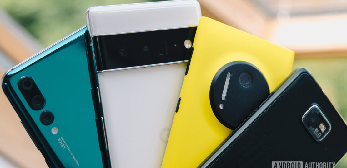 Classic-Camera-Smartphones.jpg