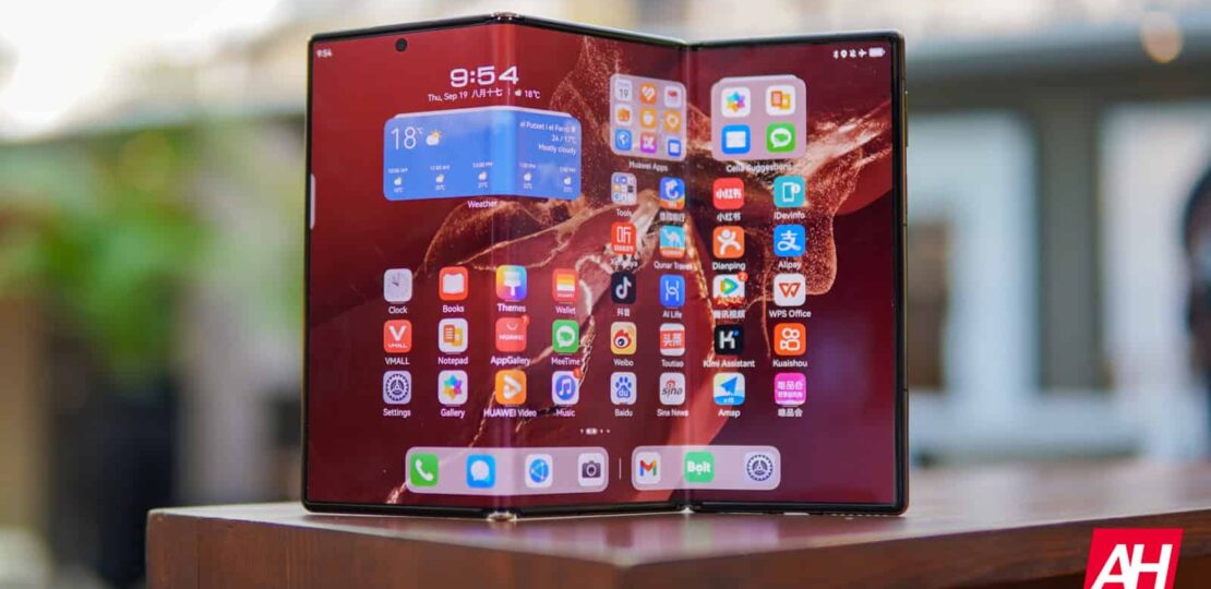 Huawei-Mate-XT-AH-28.jpg