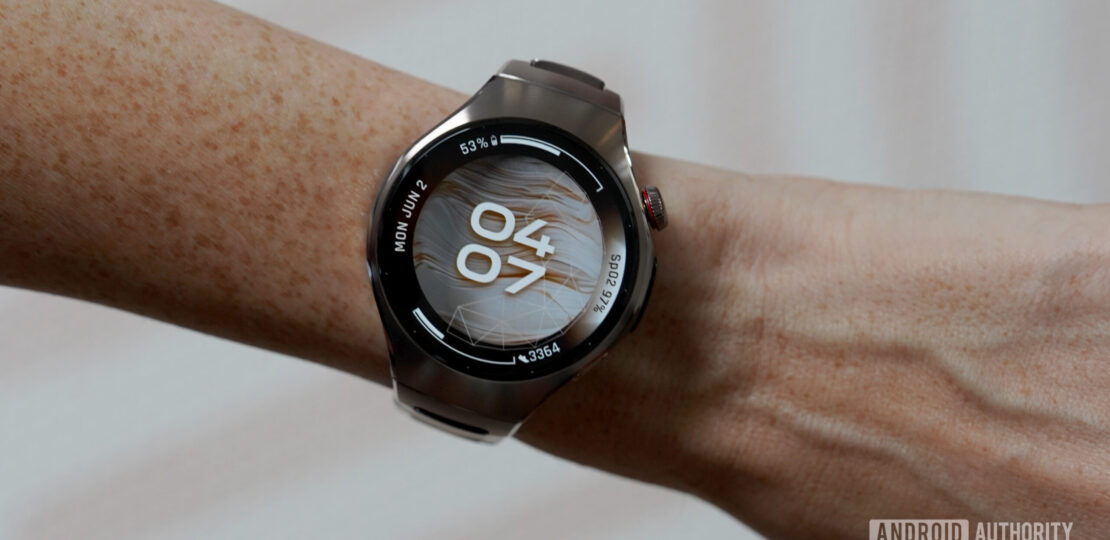 Huawei-Watch-5-watch-face-2-scaled.jpg