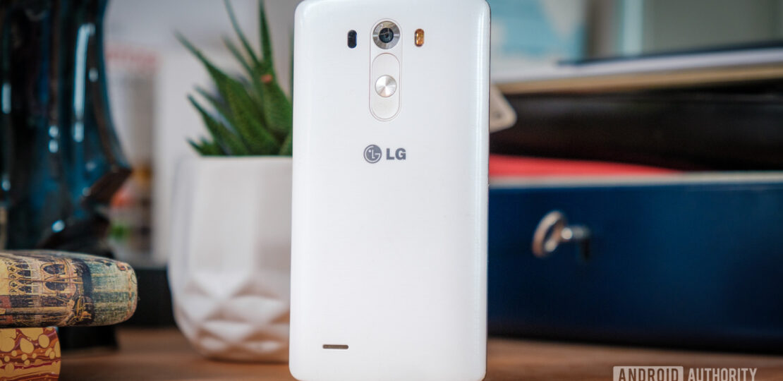LG-G3-back-standing-upright.jpg
