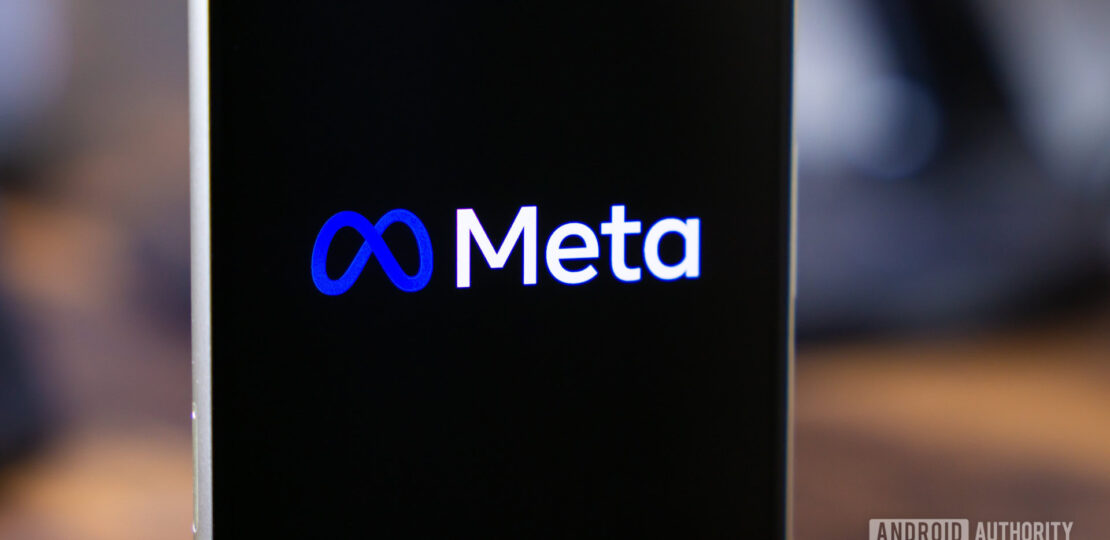 Meta-logo-on-smartphone-stock-photo-10.jpg