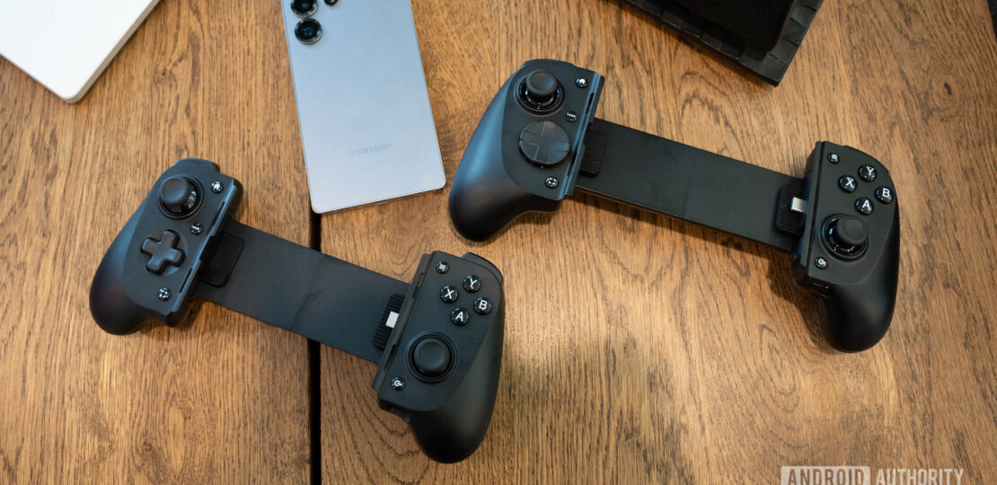 Razer-Kishi-V3-and-Razer-Kishi-V3-Pro-on-a-table.jpg