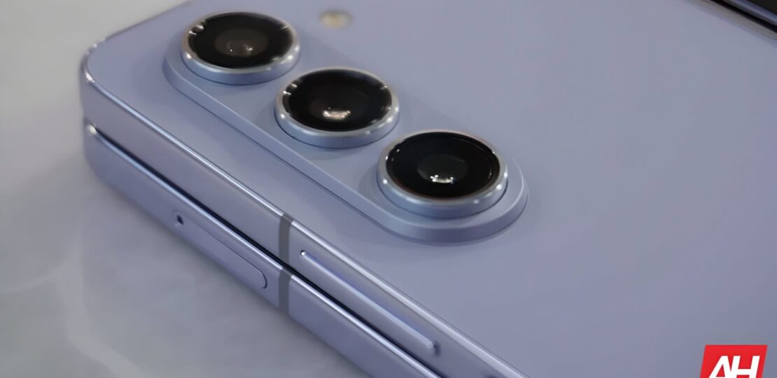 Samsung-Galaxy-Z-Fold-5-AH-20-featured.jpg