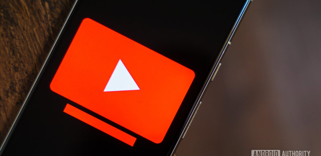 YouTube-TV-logo-on-smartphone-stock-photo-2.jpg