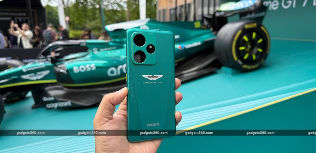 realme-gt7-dream-edition-review14_1749124285622.jpg