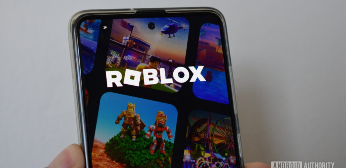 roblox-on-phone.jpg