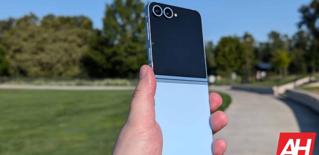 AH-Samsung-Galaxy-Z-Flip-6-Review-19-scaled.jpg