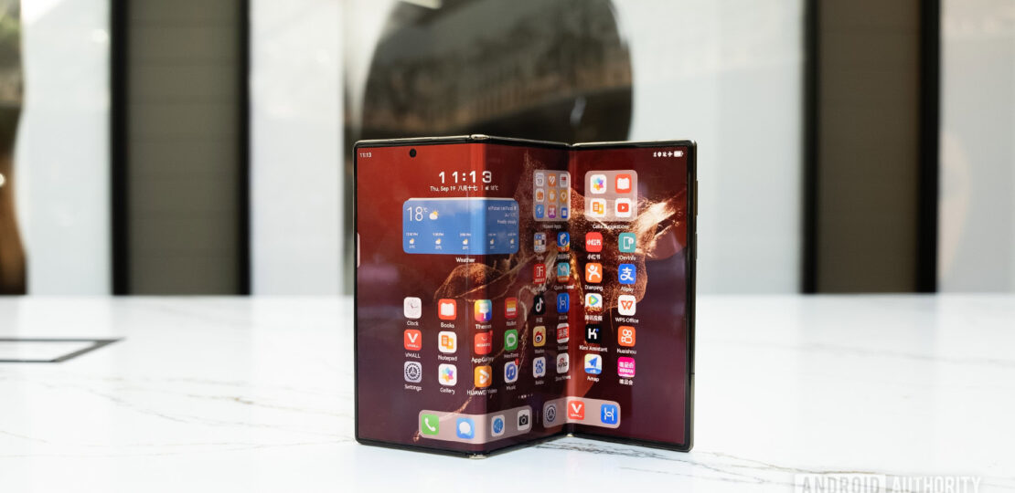 Huawei-Mate-XT-.jpg