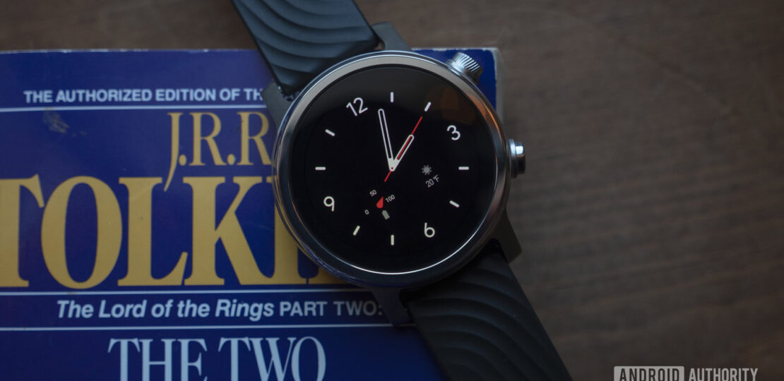 Moto-360-2019-review-on-book-watch-face-12.jpg