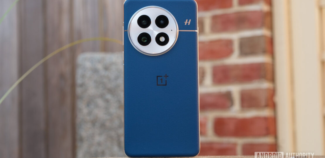 OnePlus-13-camera-rear-hero.jpg