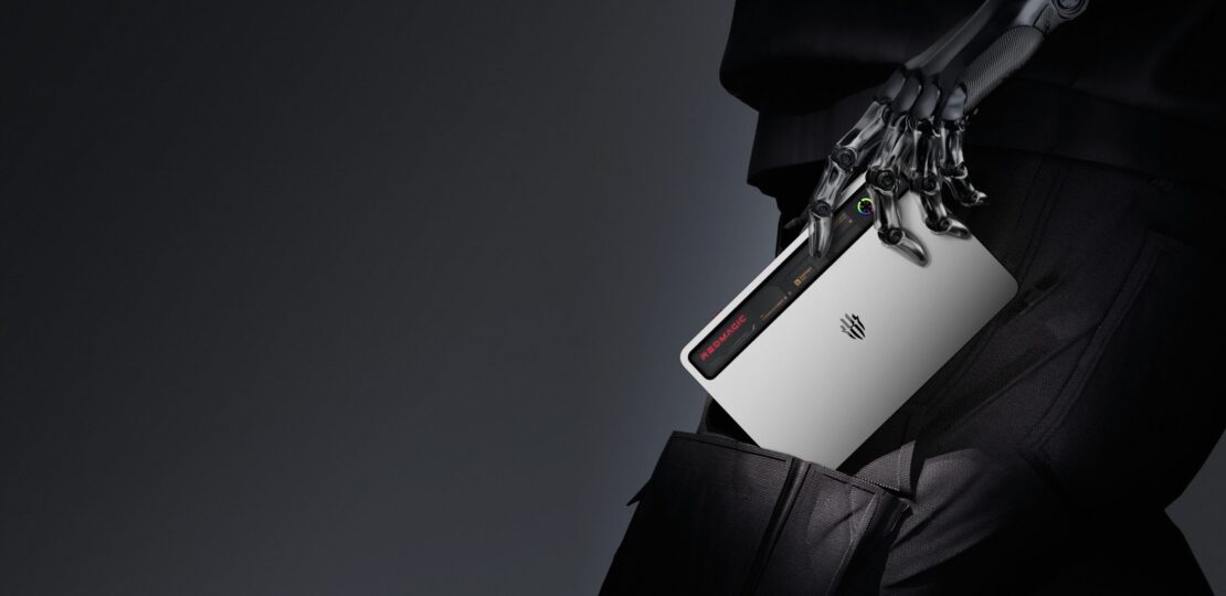 Redmagic-Astra-Gaming-Tablet-scaled.jpg