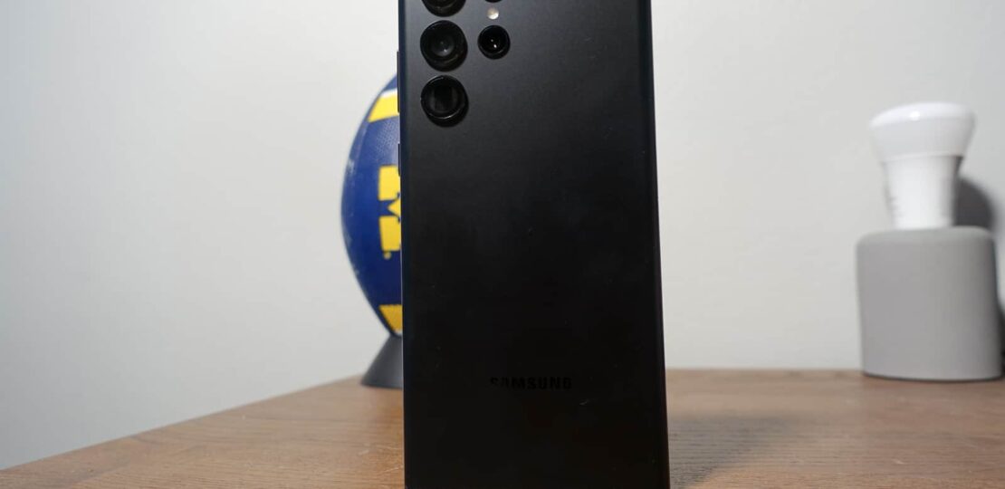 Samsung-Galaxy-S22-Ultra-AM-AH-03.jpg