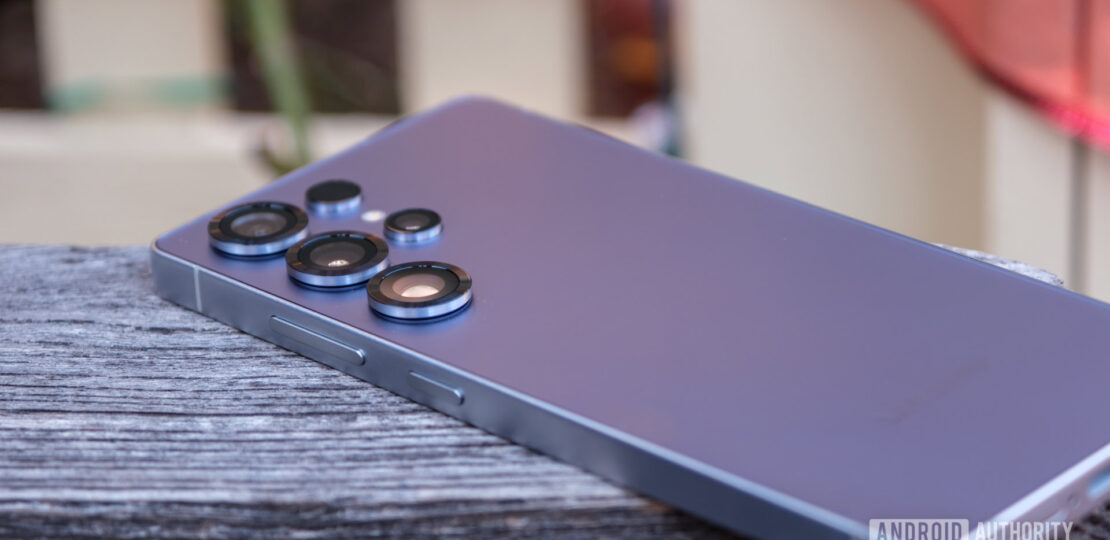 Samsung-Galaxy-S25-Ultra-frame-and-cameras.jpg