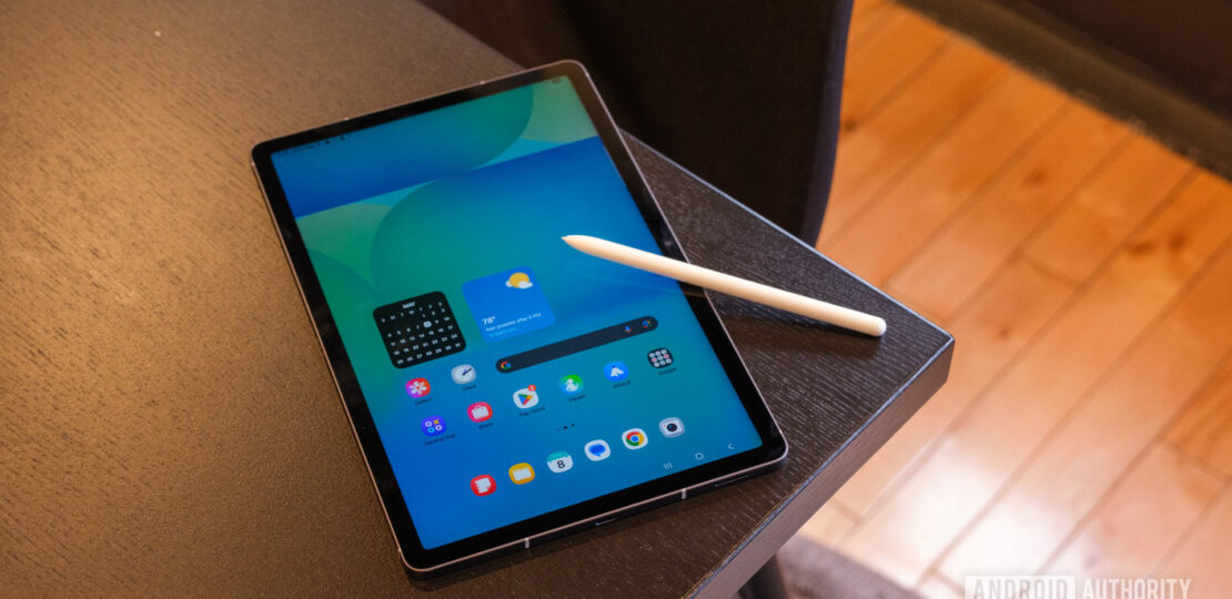 Samsung-Galaxy-Tab-S10-FE-with-S-Pen.jpg