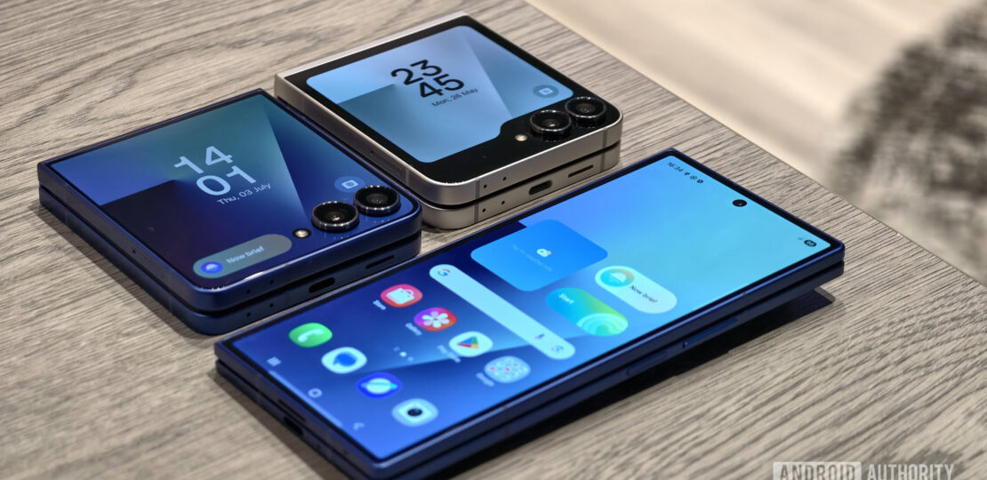 Samsung-Galaxy-Z-Flip-7-vs-Flip-7-FE-vs-Fold-7.jpg