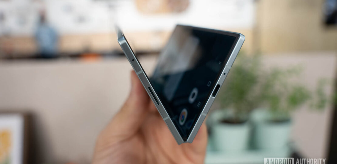 Samsung-Galaxy-Z-Fold-7-in-V-formation-held-in-hand.jpg