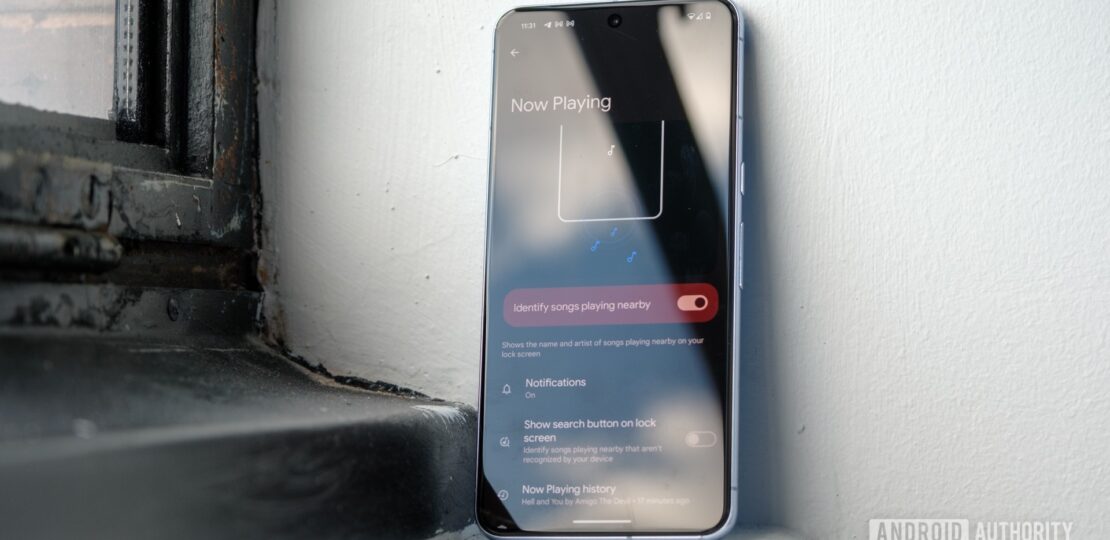 google-pixel-8-pro-now-playing.jpg