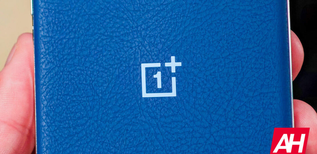 OnePlus-13-AM-AH-05-1.jpg