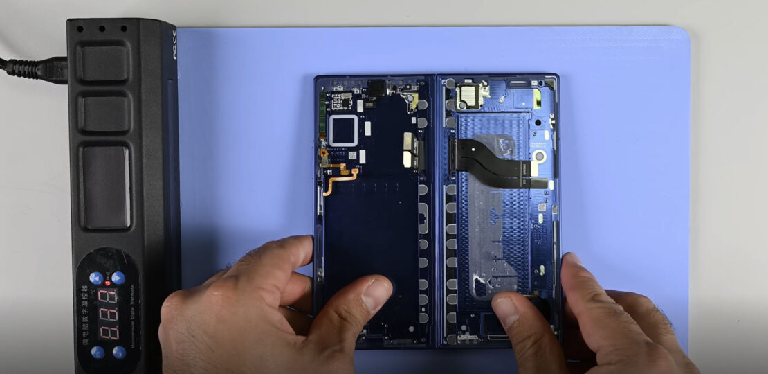 galaxy-z-fold-7-repair-ifixit.jpg
