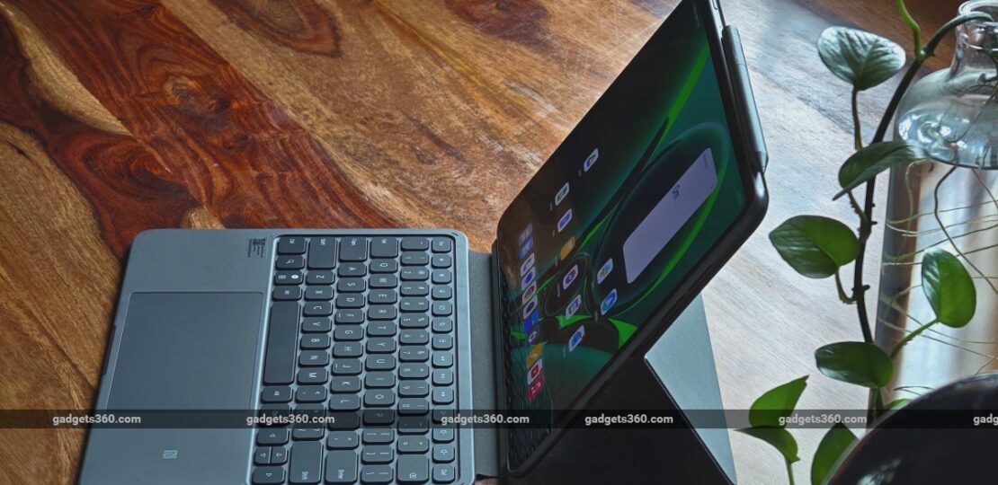 oneplus_pad_2_design_smart_keyboard_action_gadgets_360_1724154662434.jpg